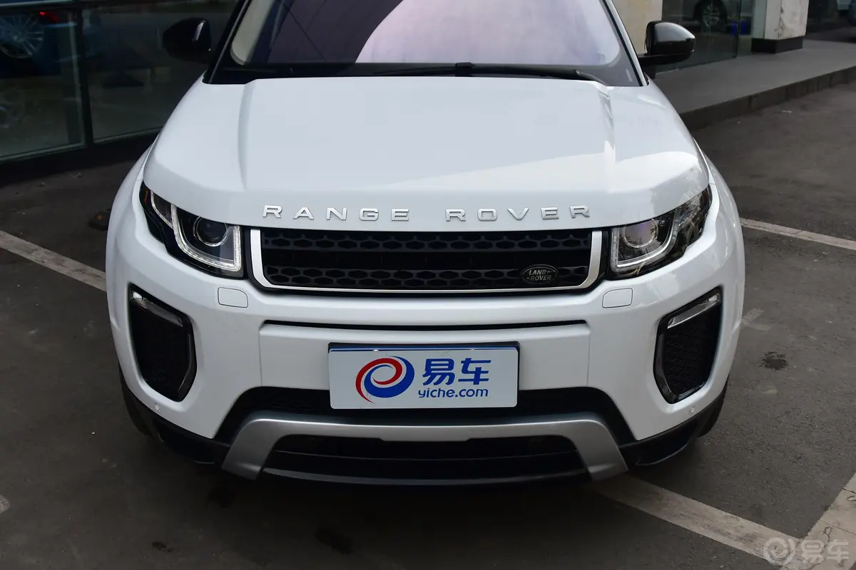 揽胜极光240PS SE DYNAMIC 智锐版外观