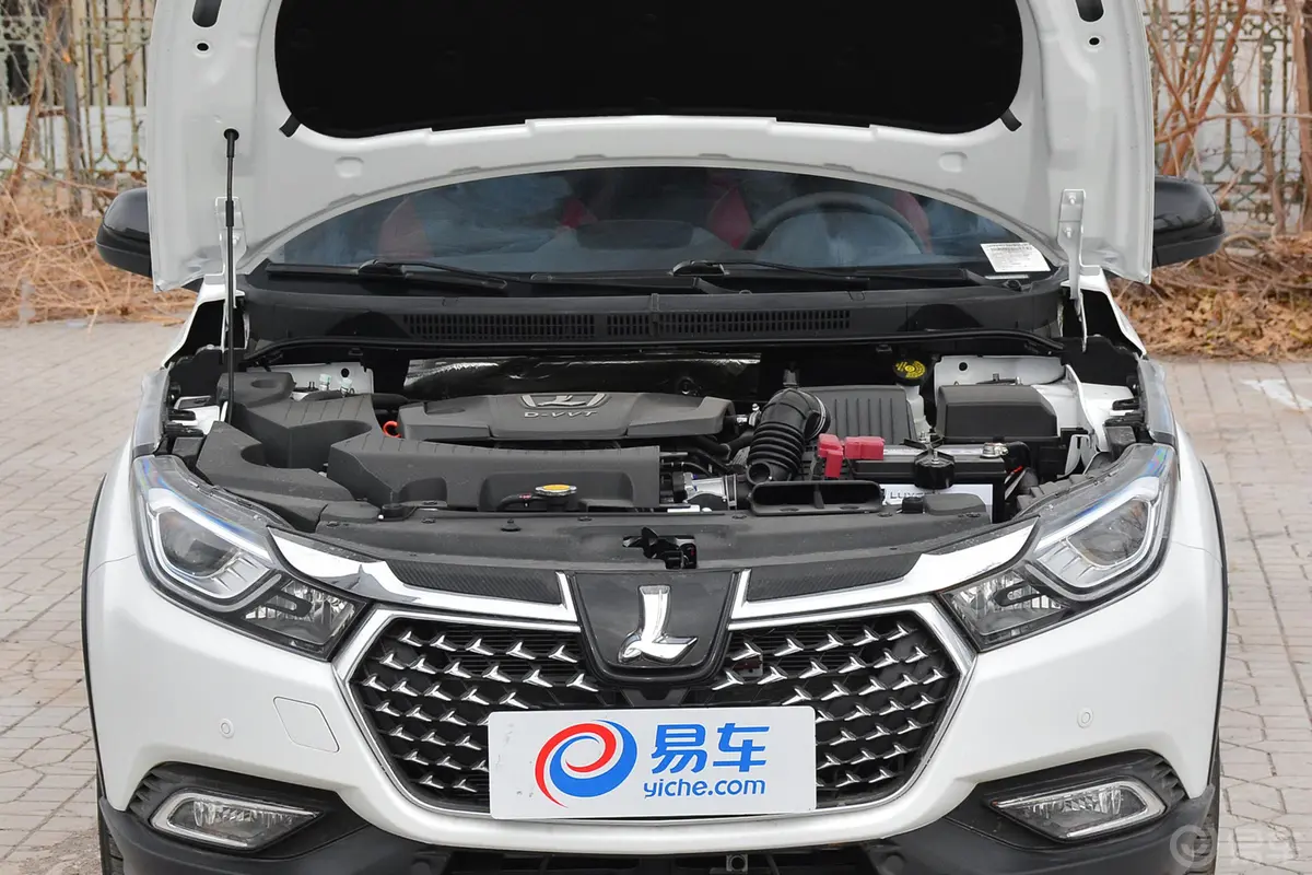 U5 SUV1.6L CVT 名士版