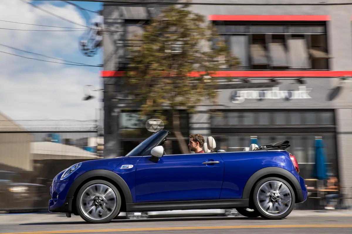 MINI CABRIO