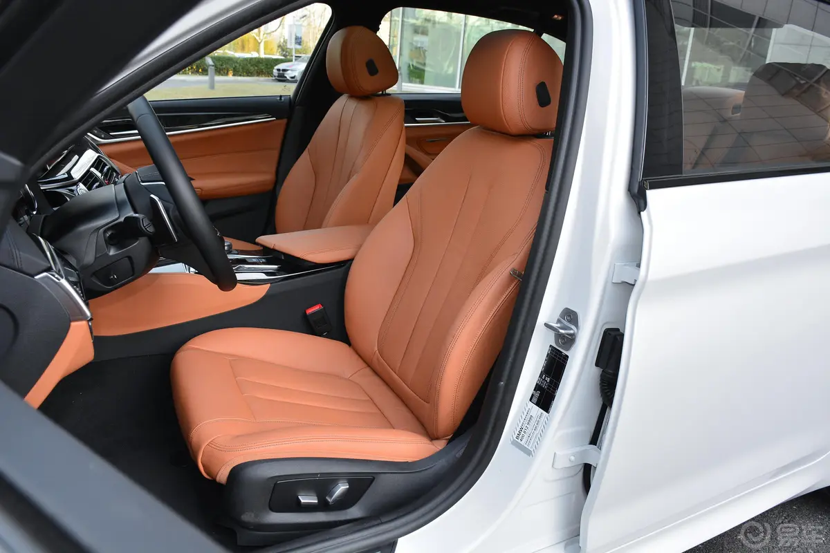 宝马5系改款 530Li 领先版 M运动套装驾驶员座椅