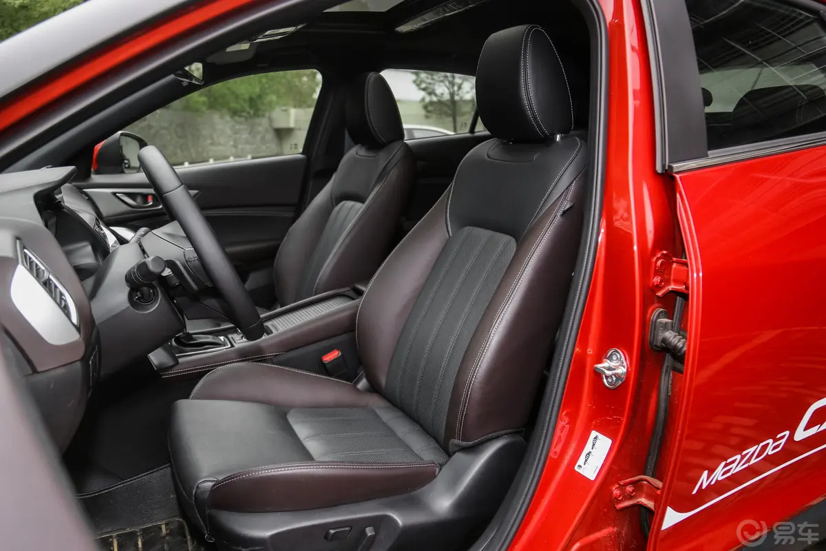 马自达CX-42.0L 手自一体 两驱 蓝天品位科技限量版 国V驾驶员座椅