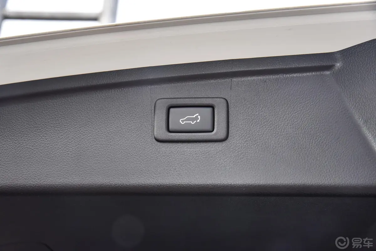 傲虎2.5i 运动导航版 EyeSight电动尾门按键（手动扶手）