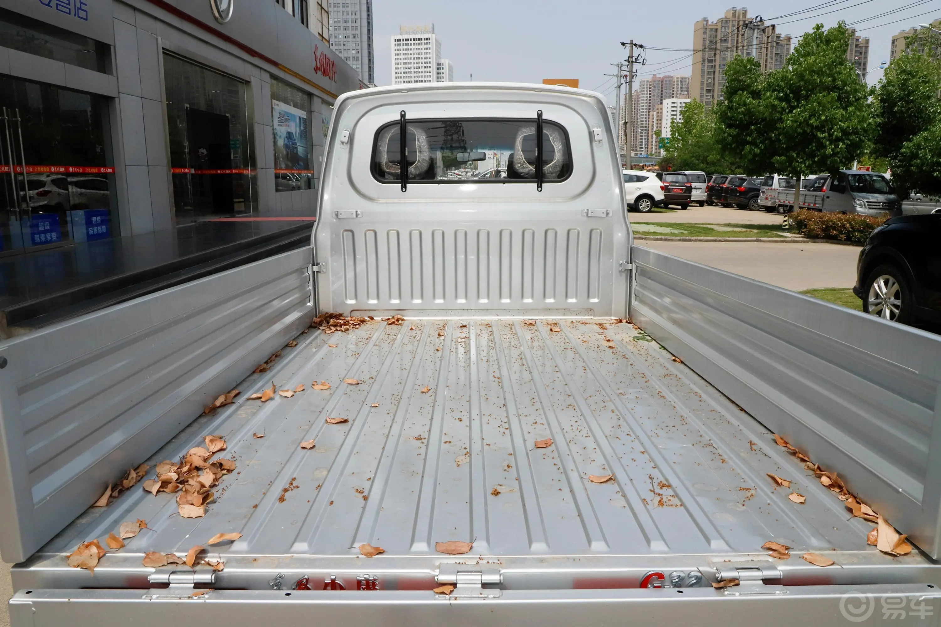 东风小康C321.5L标准型国V DK15空间