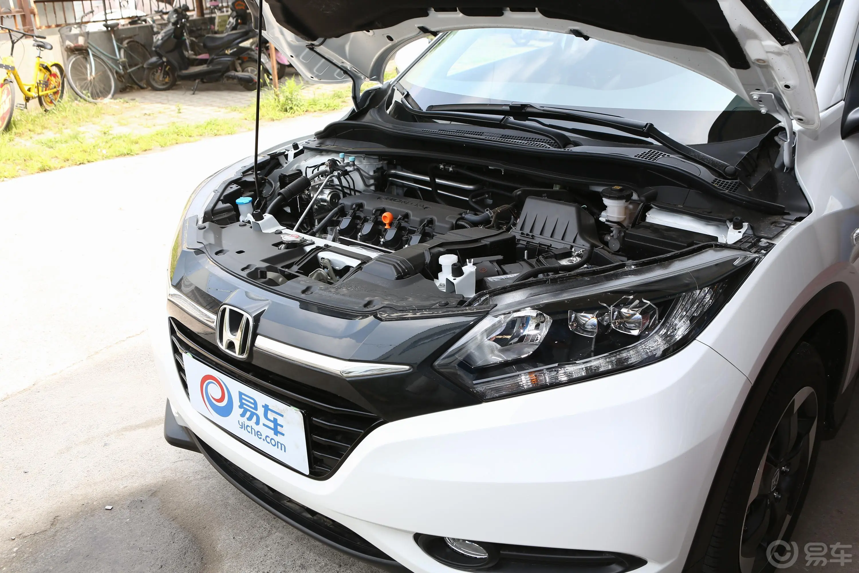 缤智1.8L CVT 两驱 先锋版外观