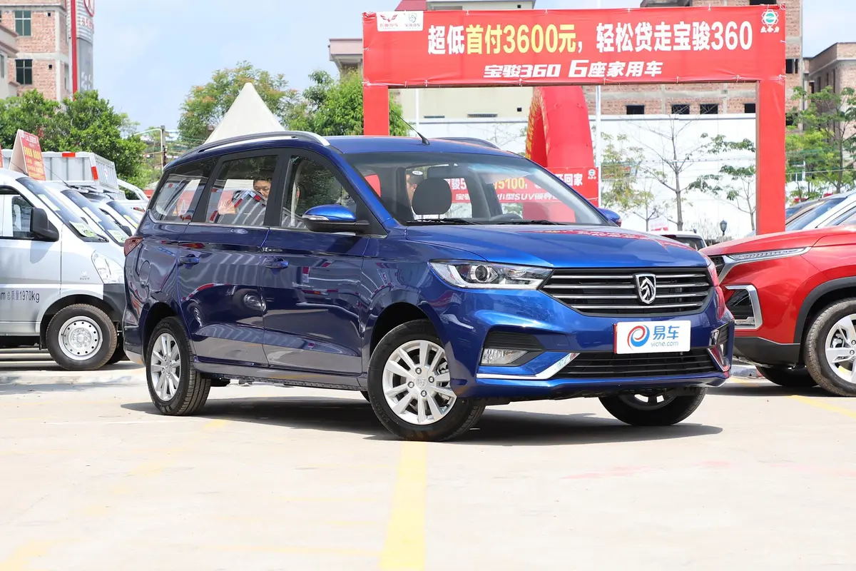 宝骏3601.5L AMT 精英型 国V外观