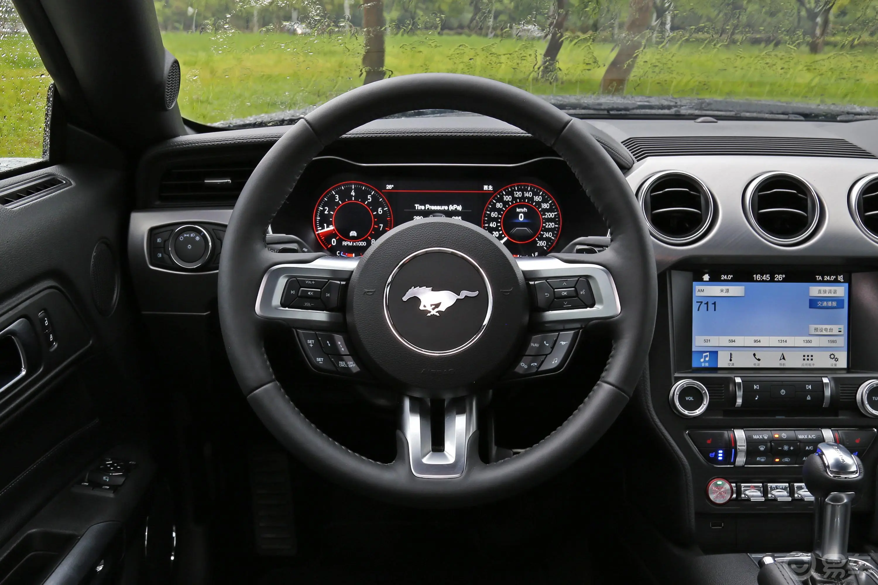 Mustang2.3L 标准版方向盘
