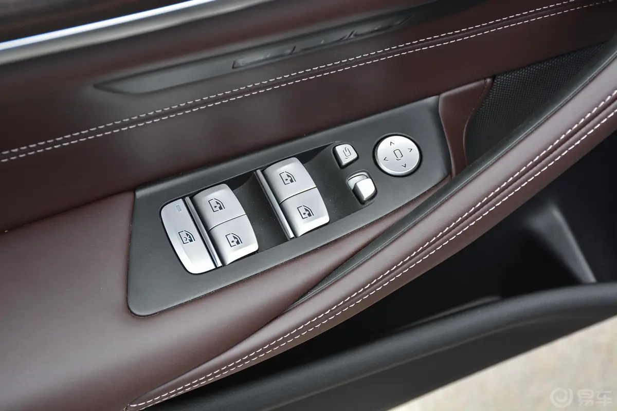 宝马5系改款 530Li xDrive 豪华套装车窗调节整体