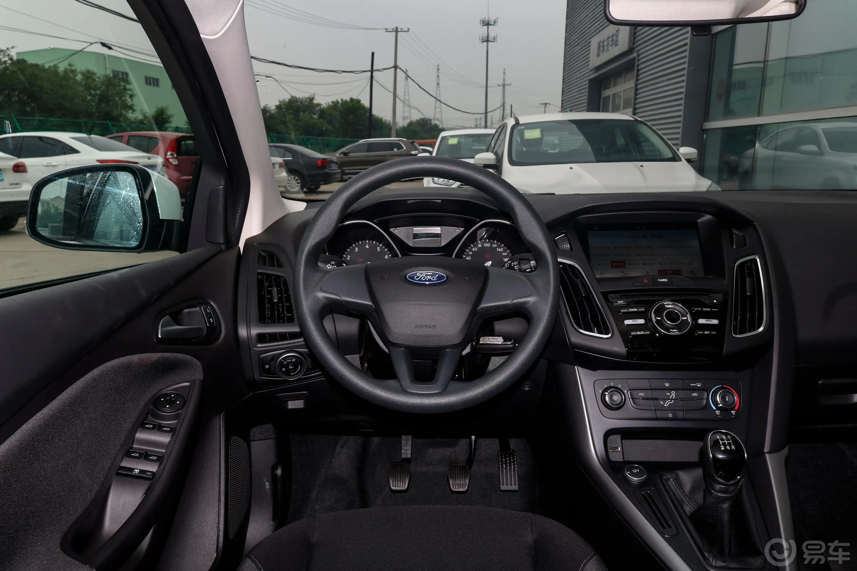 福克斯两厢经典 1.6L 手动 舒适型智行版驾驶位区域