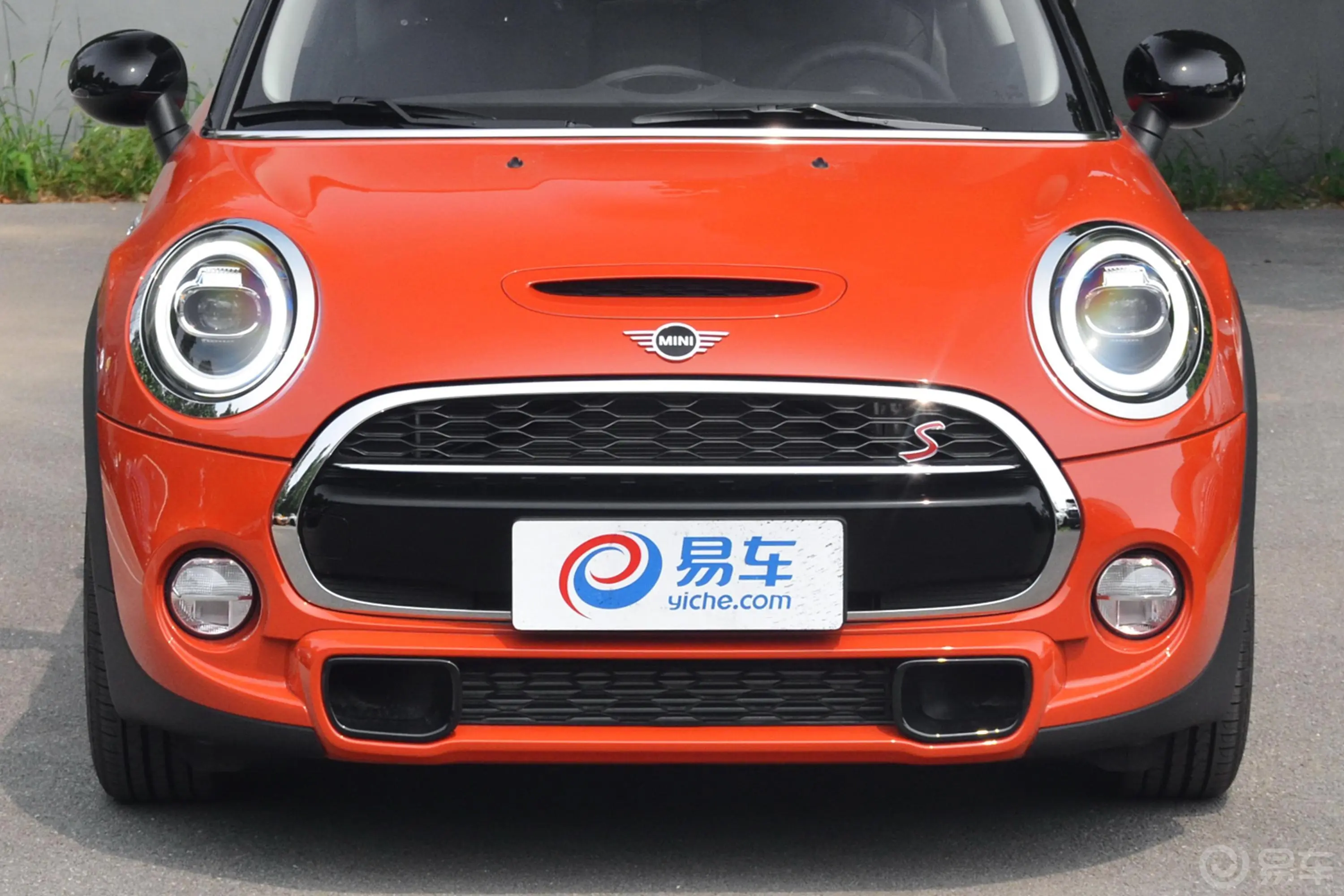 MINI2.0T COOPER S 双离合 艺术家 三门版外观