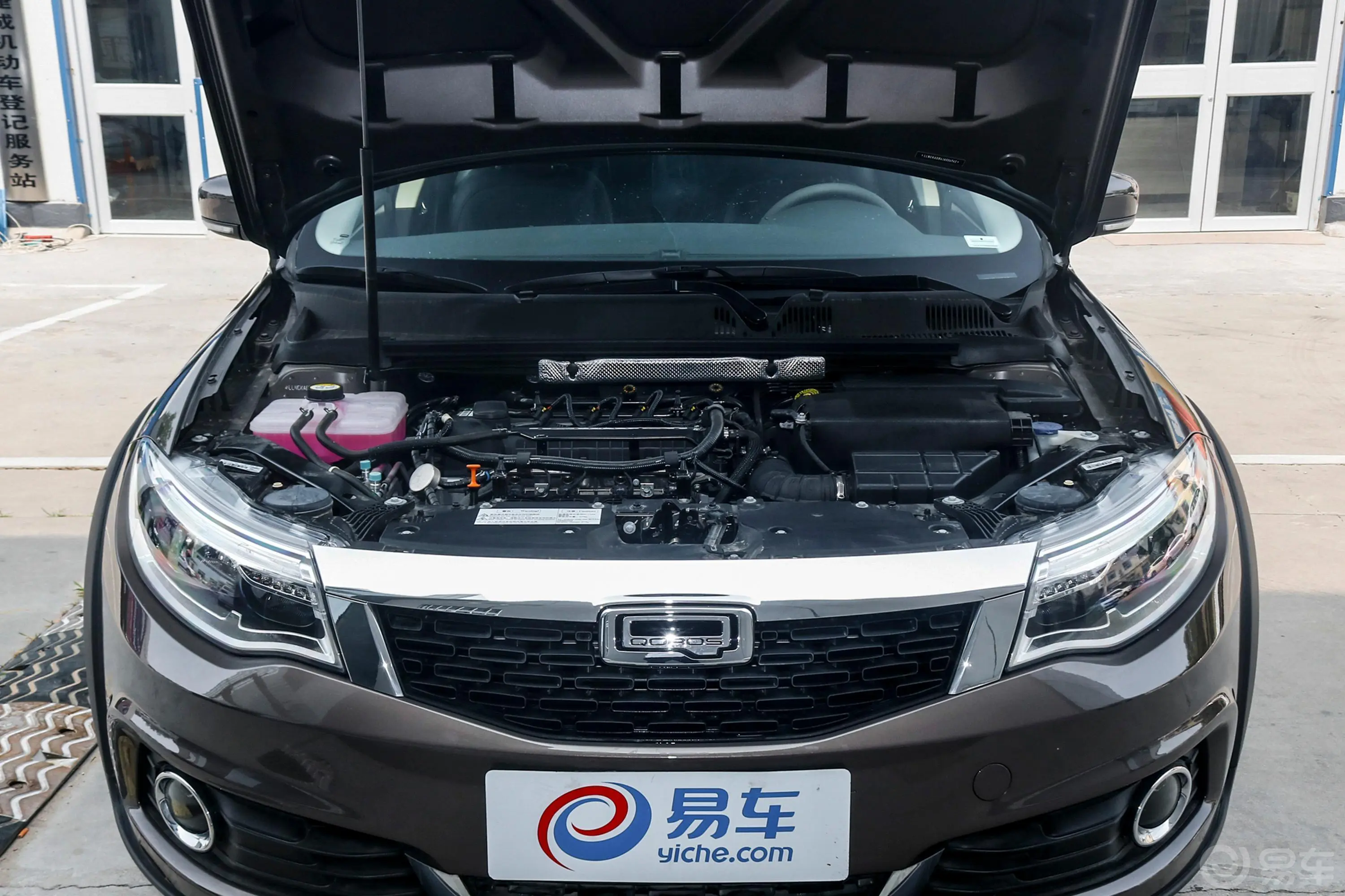 观致3都市SUV 1.6T 双离合 尊贵版发动机舱整体