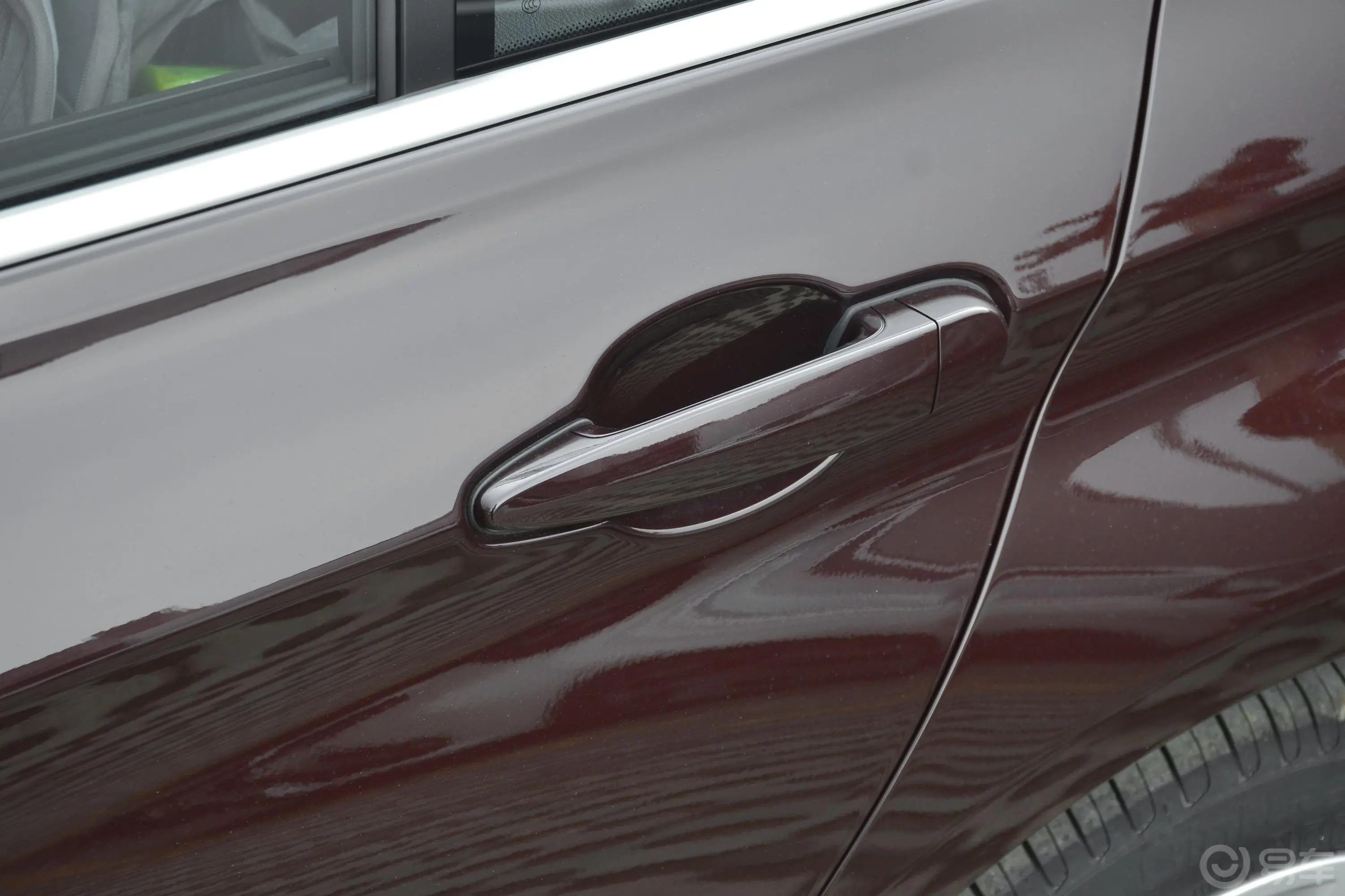 宝马3系320Li xDrive 时尚版驾驶员侧后门把手