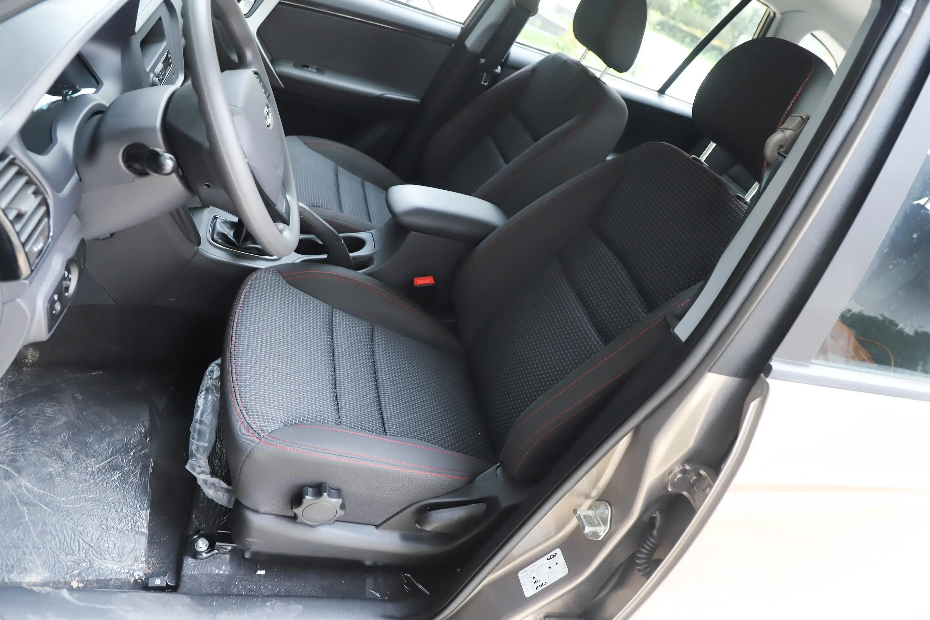 瑞虎3经典版 1.6L 手动 舒适版驾驶员座椅