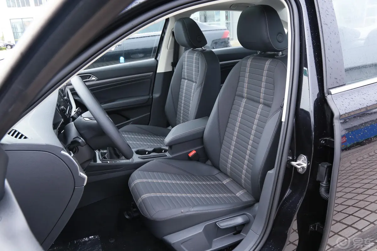 朗逸1.5L 手动 舒适版 国V驾驶员座椅