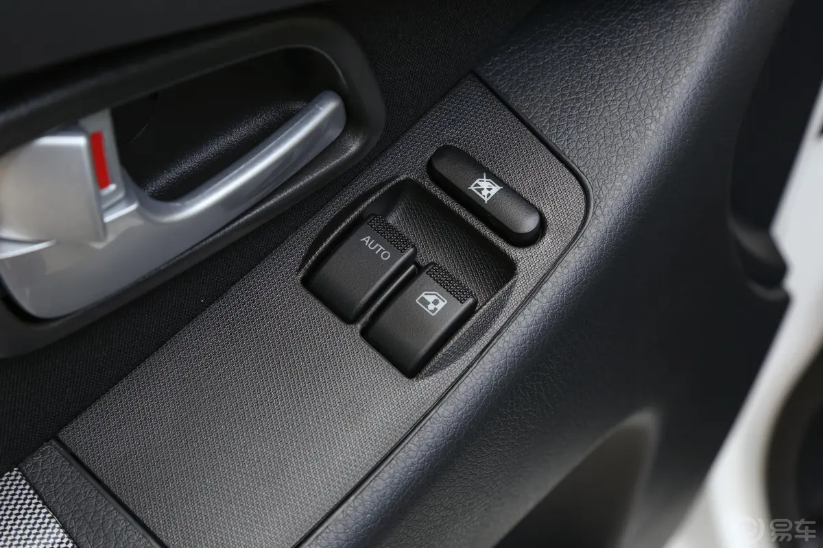 欧诺S欧诺S 1.5L 手动 超值版车窗调节整体
