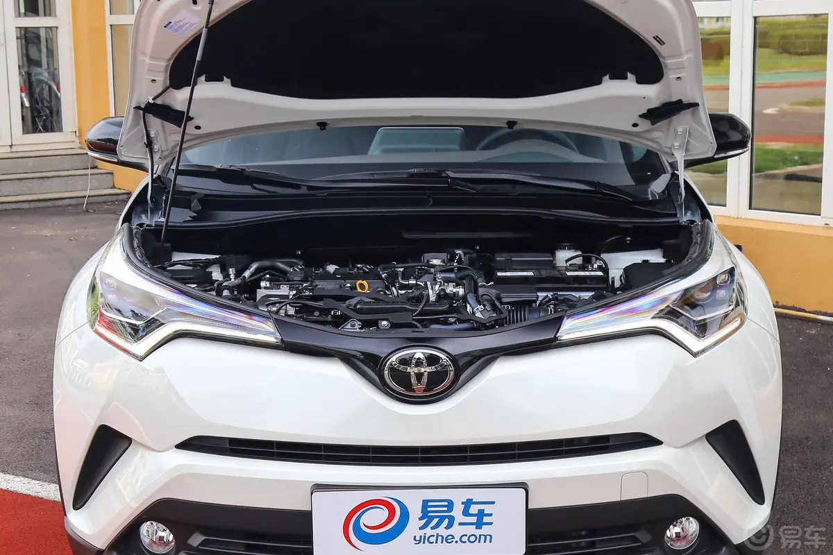 奕泽2.0L CVT 奕炫版 国V发动机舱整体