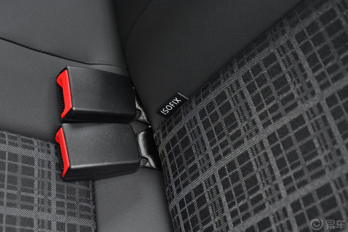 捷达1.5L 手动 舒适版儿童座椅接口
