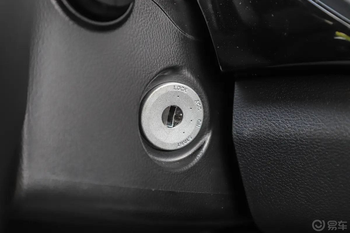 大迈X5经典版 1.6L 手动 精英版钥匙孔或一键启动按键
