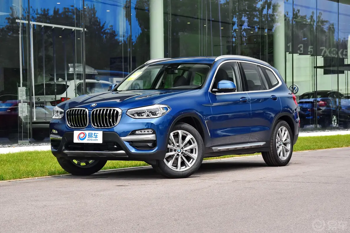 宝马X3xDrive 25i 豪华套装 国V外观