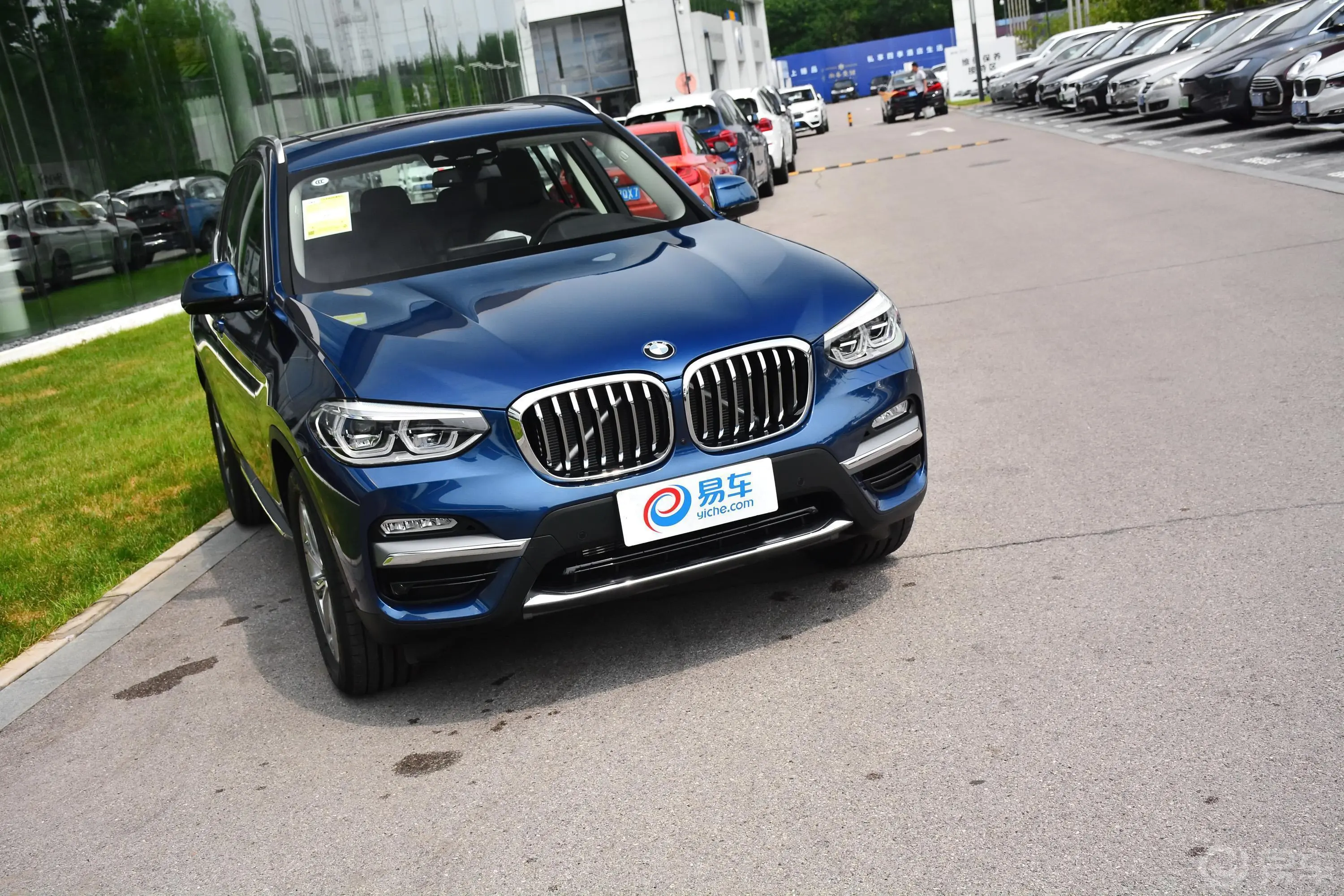 宝马X3xDrive 25i 豪华套装 国V外观