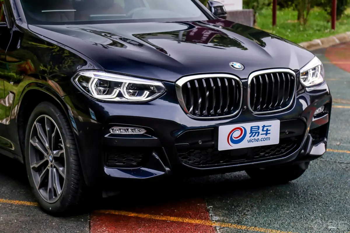 宝马X4xDrive30i M运动套装外观