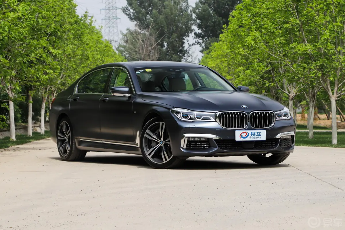 宝马7系750Li xDrive M运动套装天窗