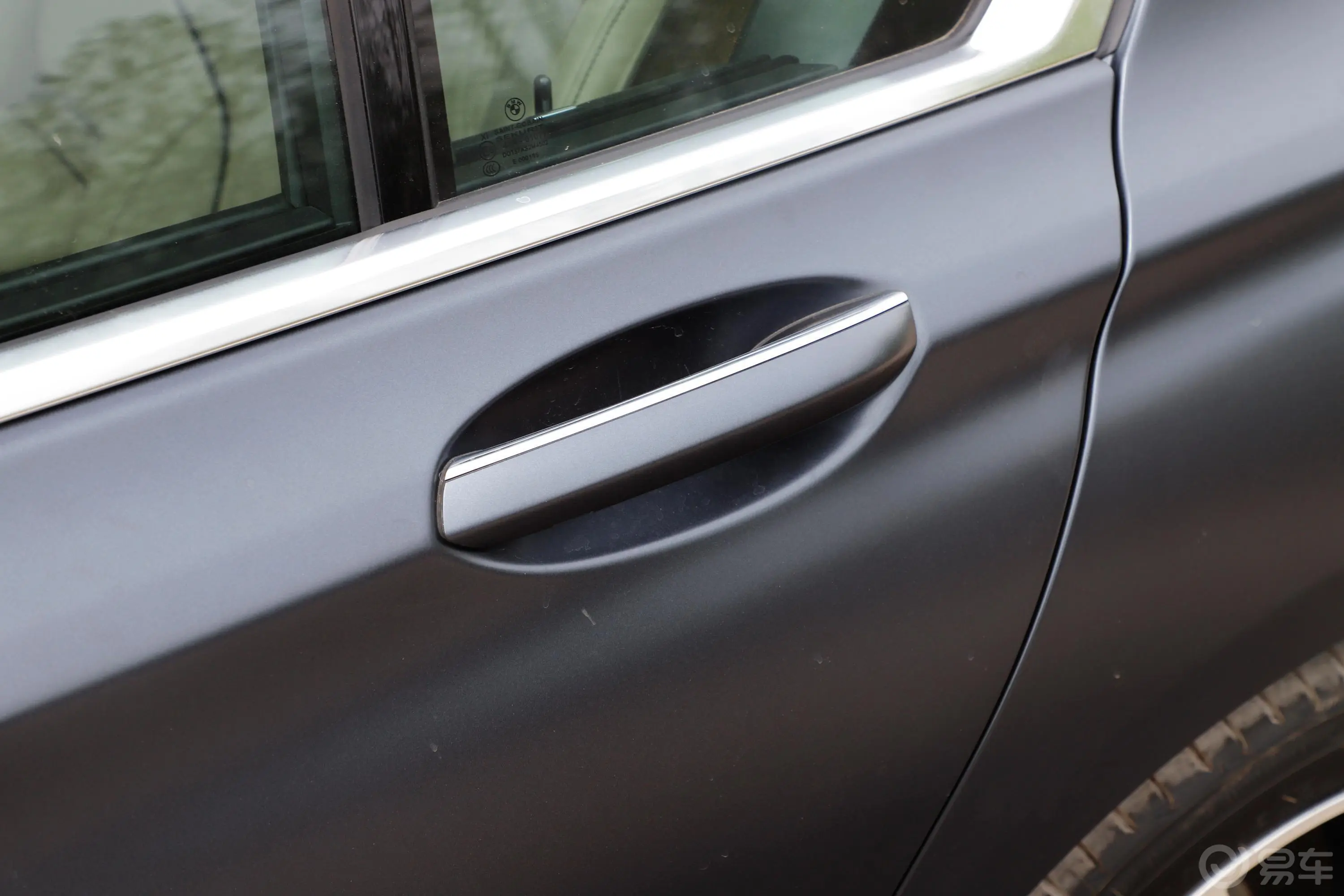 宝马7系750Li xDrive M运动套装驾驶员侧后门把手