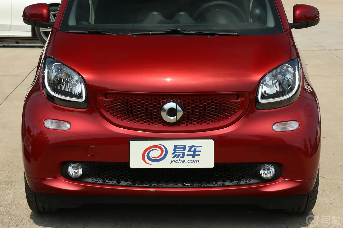 smart fortwo1.0L 52千瓦硬顶20周年纪念版外观