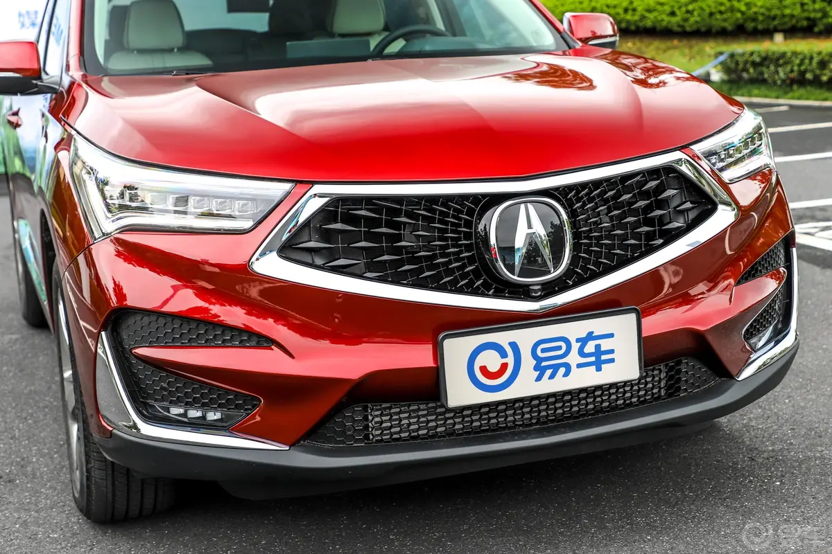 讴歌RDX2.0T 手自一体 四驱 钻享版 国V外观