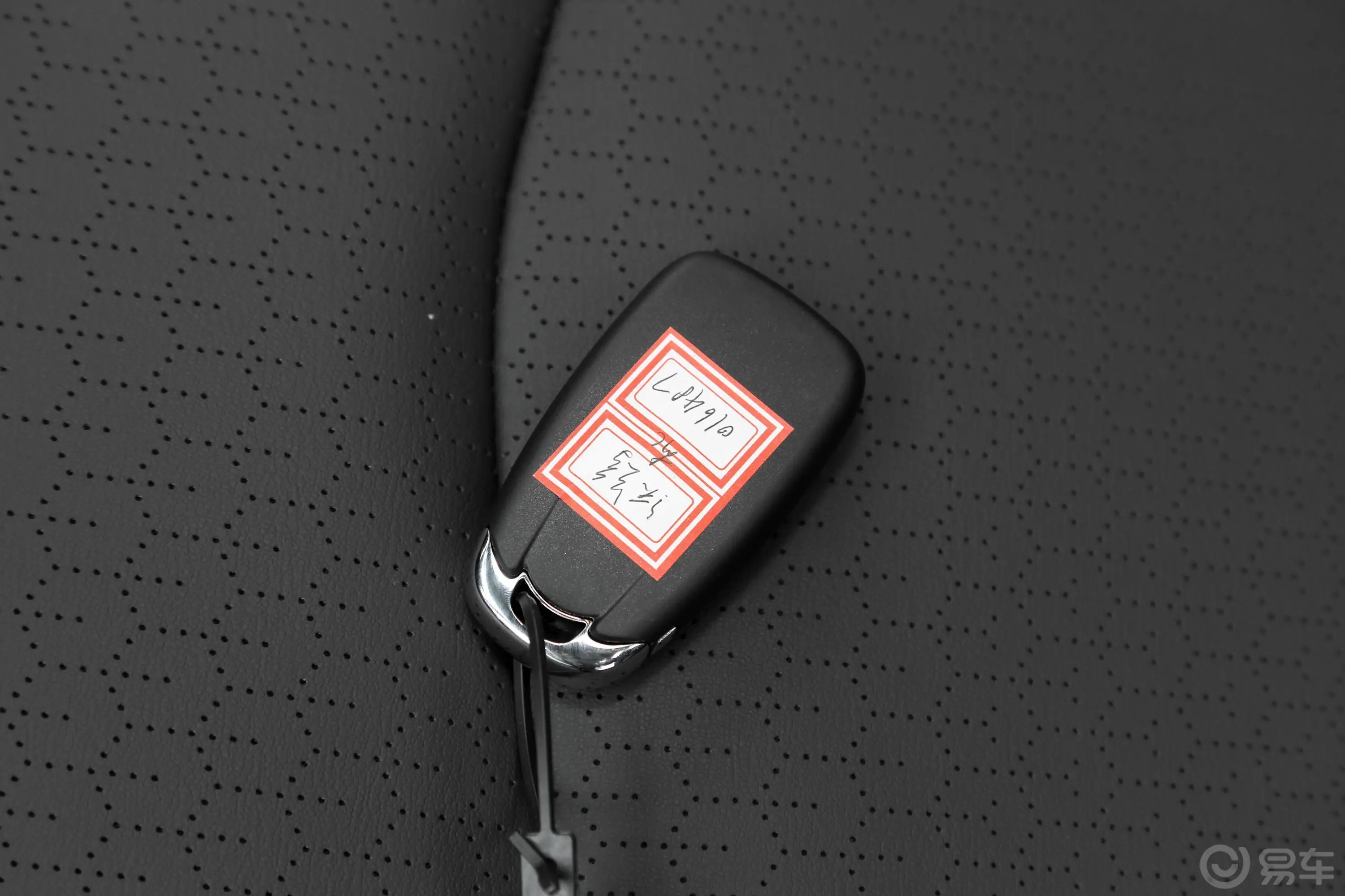 沃兰多Redline 530T 手自一体 纵享版 7座 国V内饰