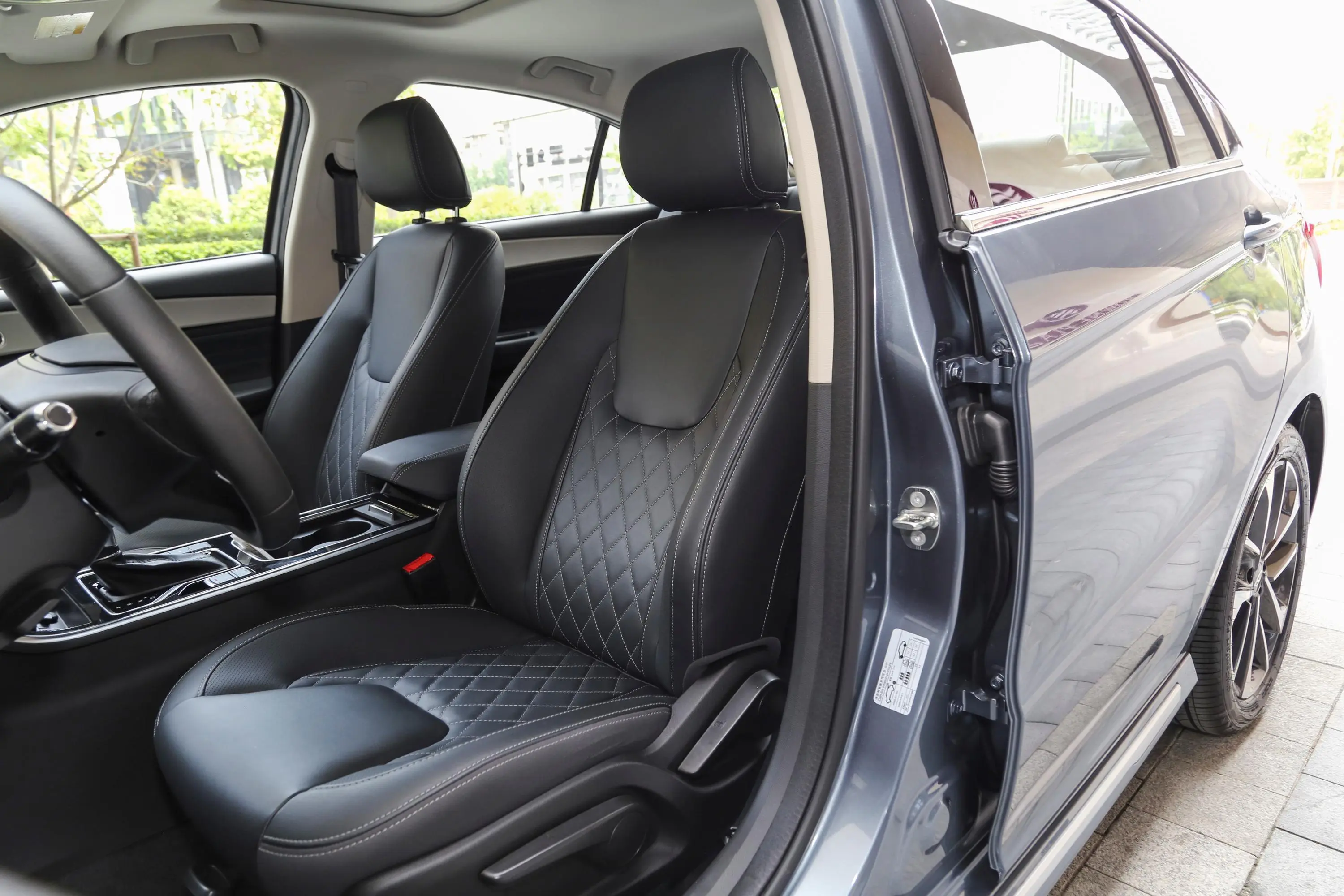 艾瑞泽GX1.5T CVT 睿色版 国Ⅴ驾驶员座椅