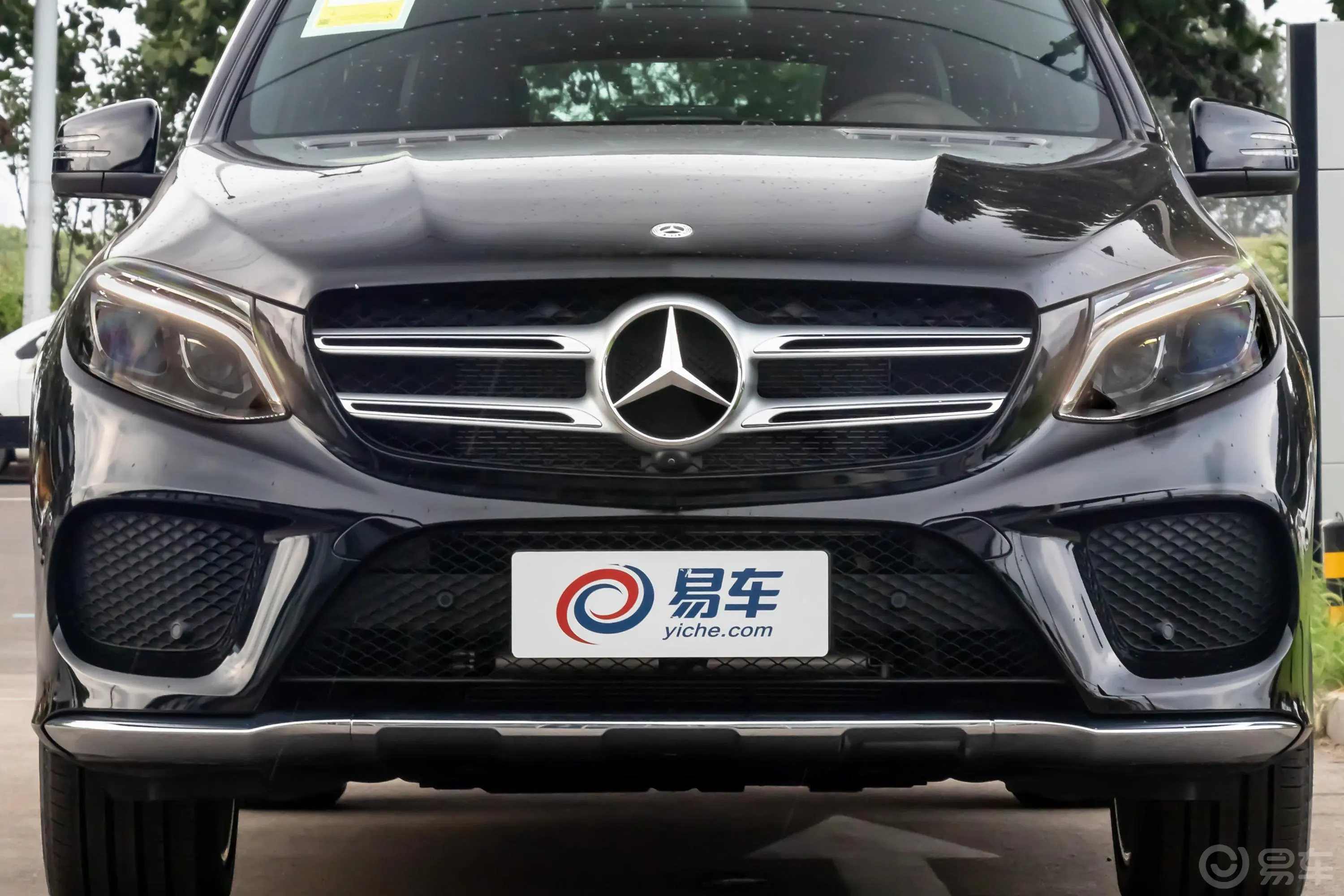 奔驰GLEGLE 320 4MATIC 豪华型臻藏版外观