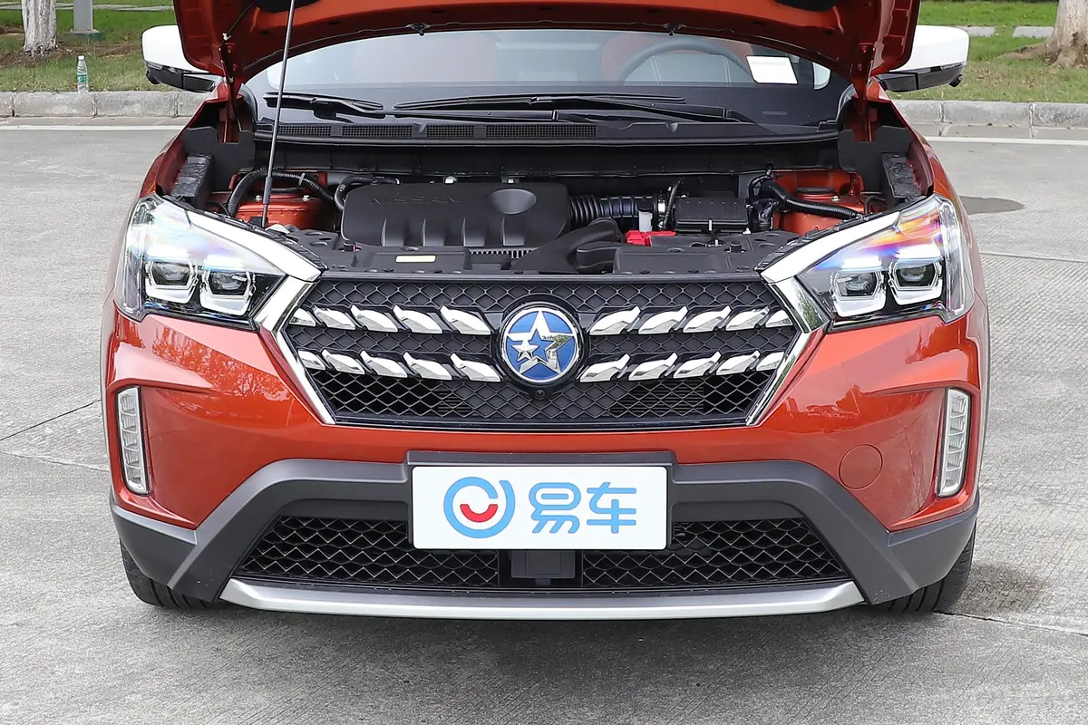 启辰T601.6L CVT 智悦版 国V外观