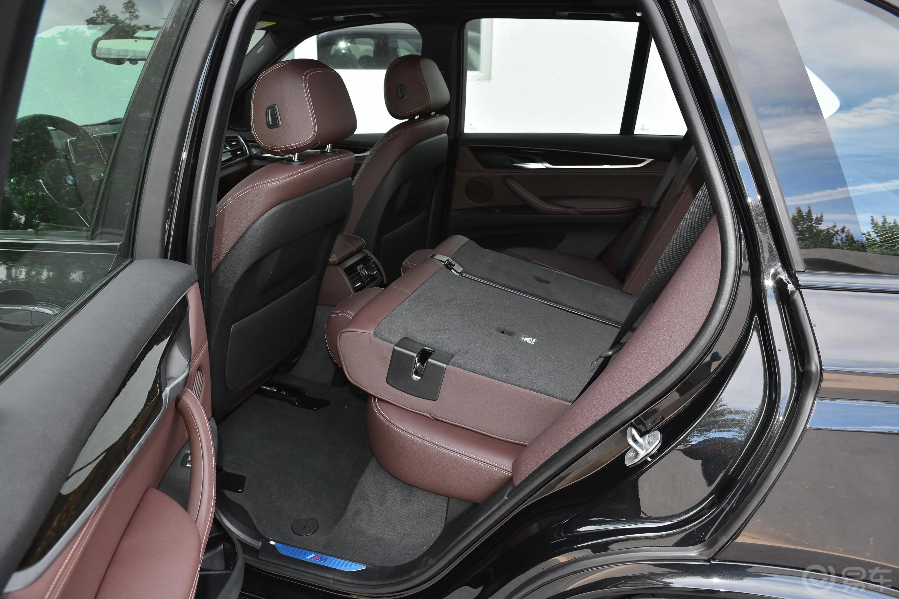 宝马X5(进口)xDrive35i M运动版空间