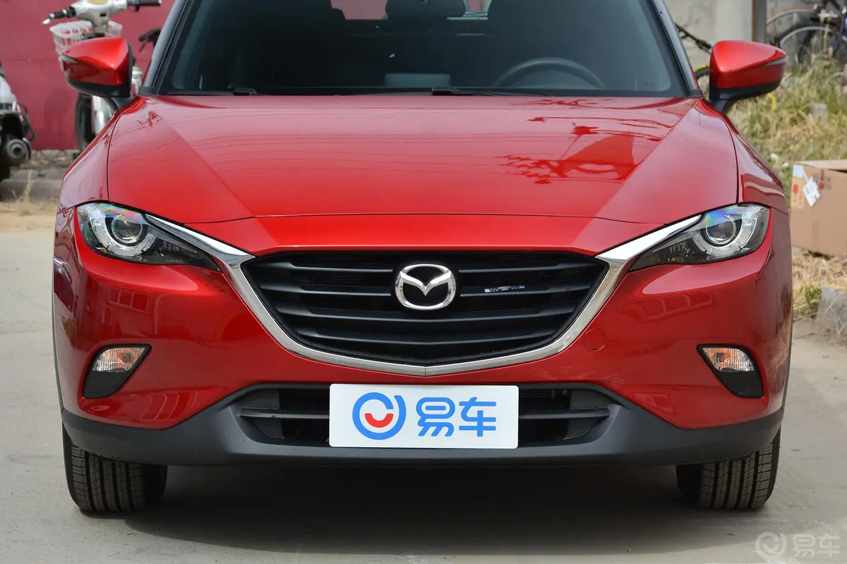 马自达CX-42.0L 手自一体 两驱 蓝天探索版 国V外观