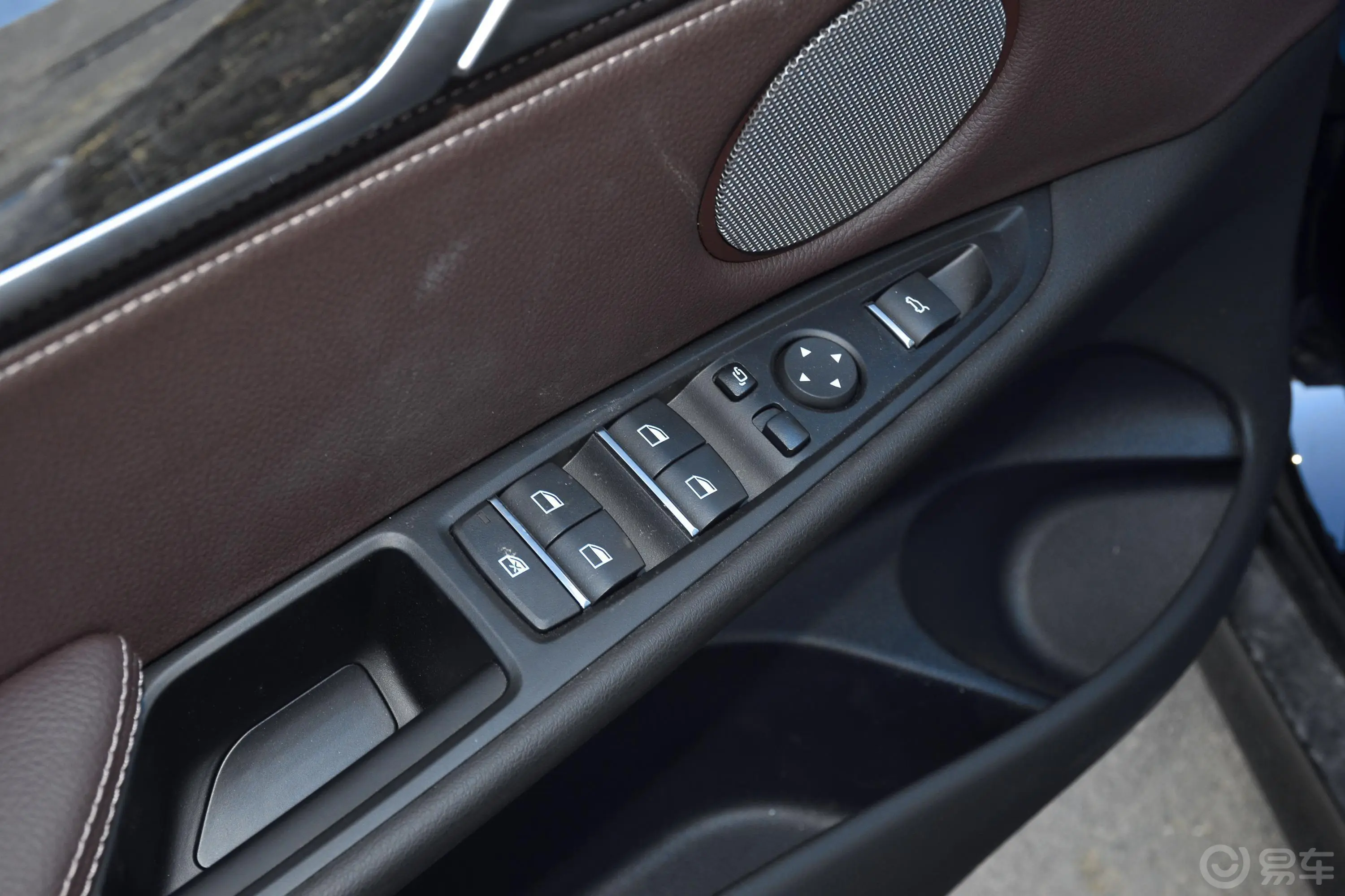宝马X5(进口)xDrive35i M运动豪华版车窗调节整体