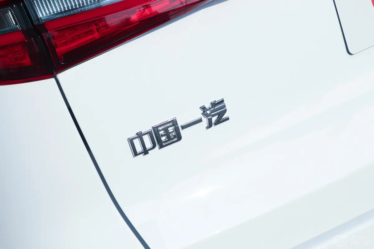 森雅R91.2T 双离合 豪华智尚版外观