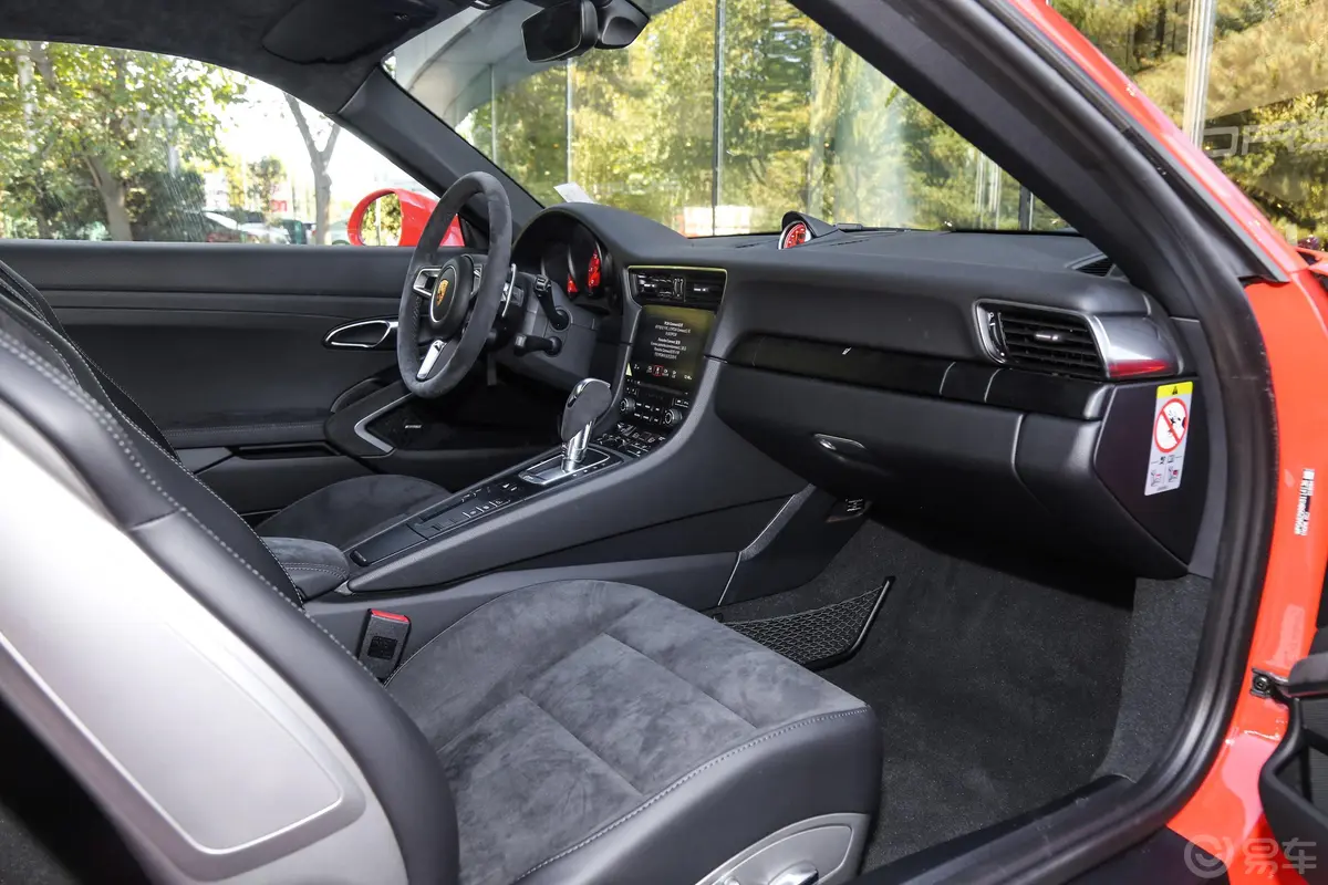 保时捷911Carrera GTS 3.0T内饰全景副驾驶员方向