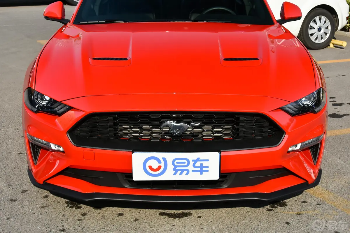 Mustang2.3L 标准版外观