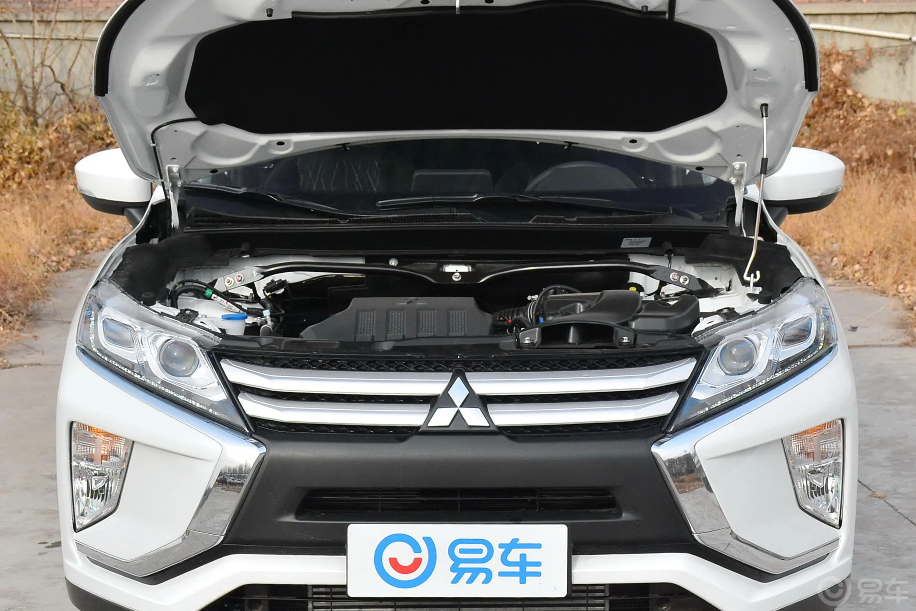 奕歌1.5T CVT 两驱 无畏版 国V发动机舱整体