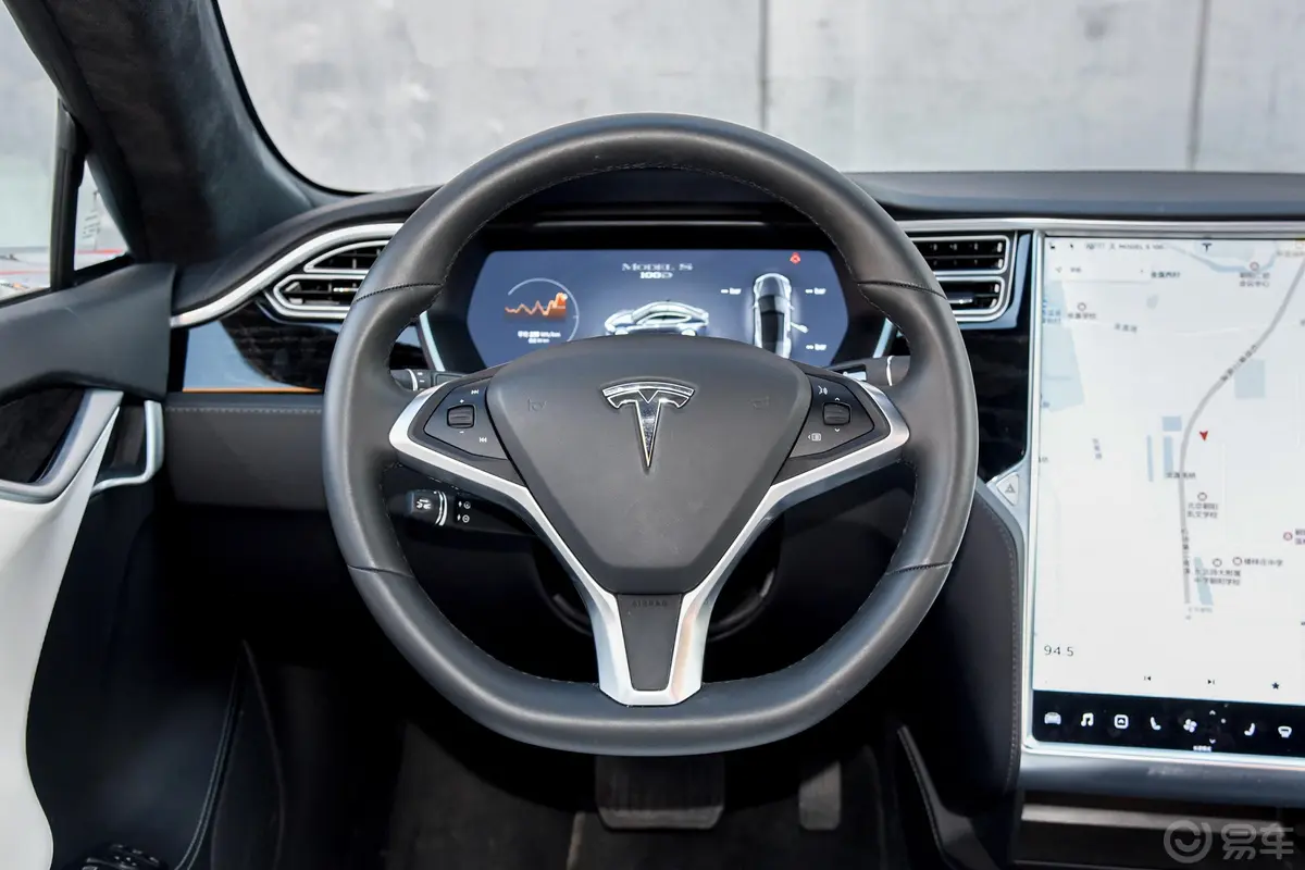 Model S长续航版方向盘