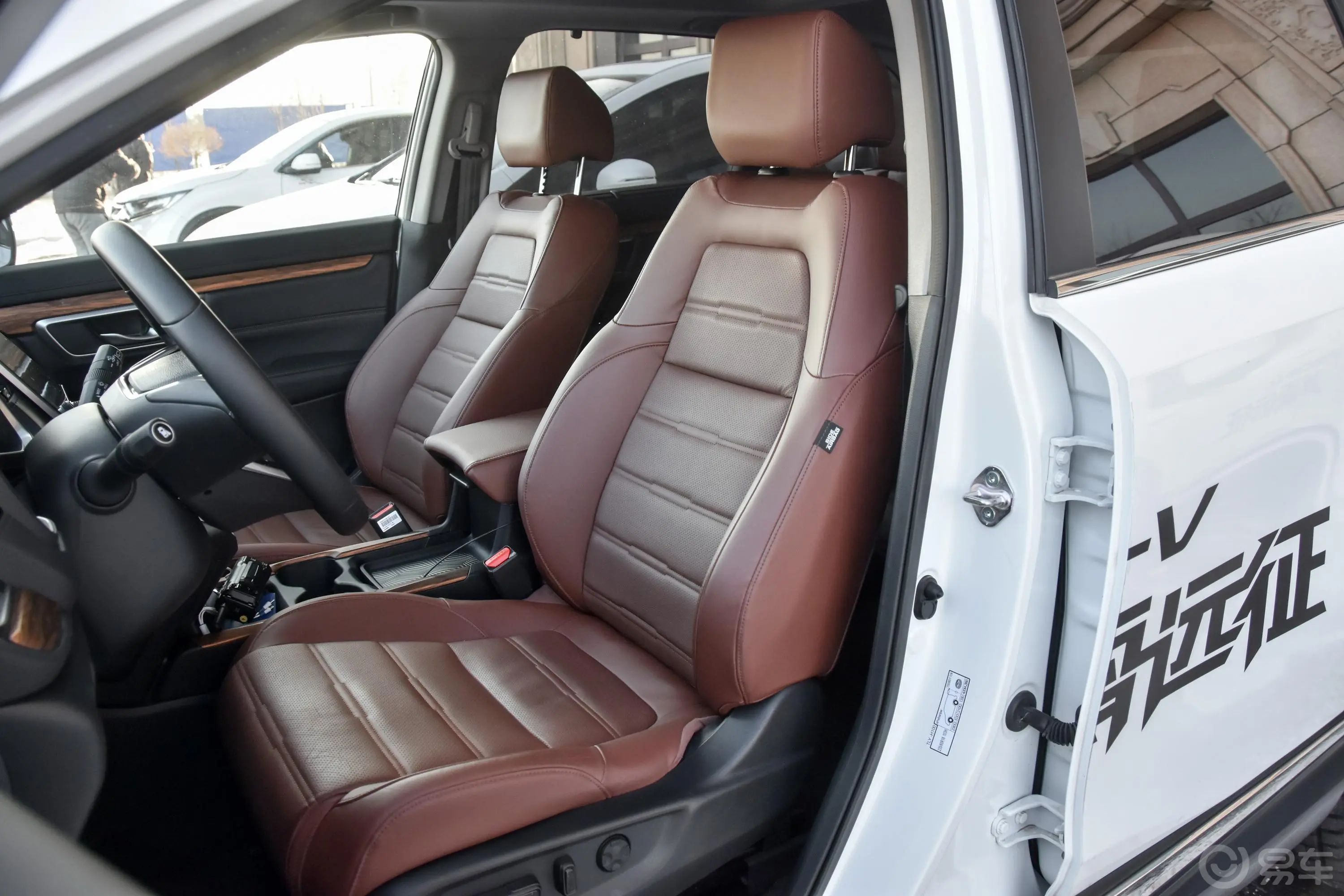 本田CR-V混动 2.0L 四驱 净享版 国V驾驶员座椅