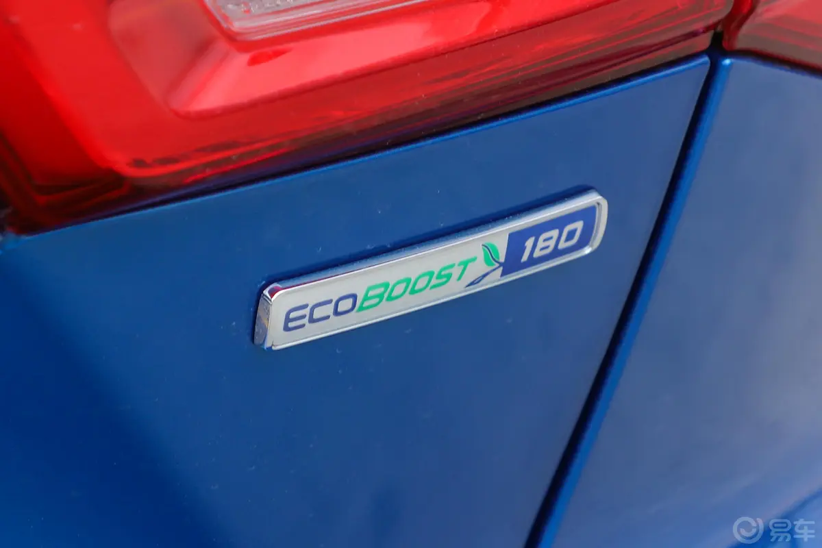 福克斯三厢 EcoBoost180 手自一体 锋潮版 国V外观