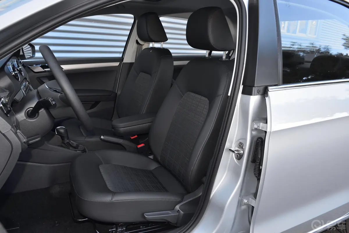 捷达梦想版 1.5L 自动 时尚版驾驶员座椅