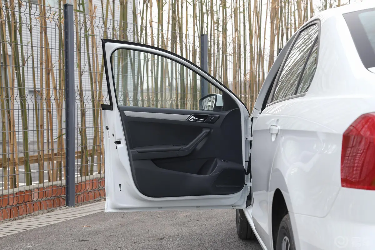 捷达梦想版 1.4L 手动 舒适版驾驶员侧前车门