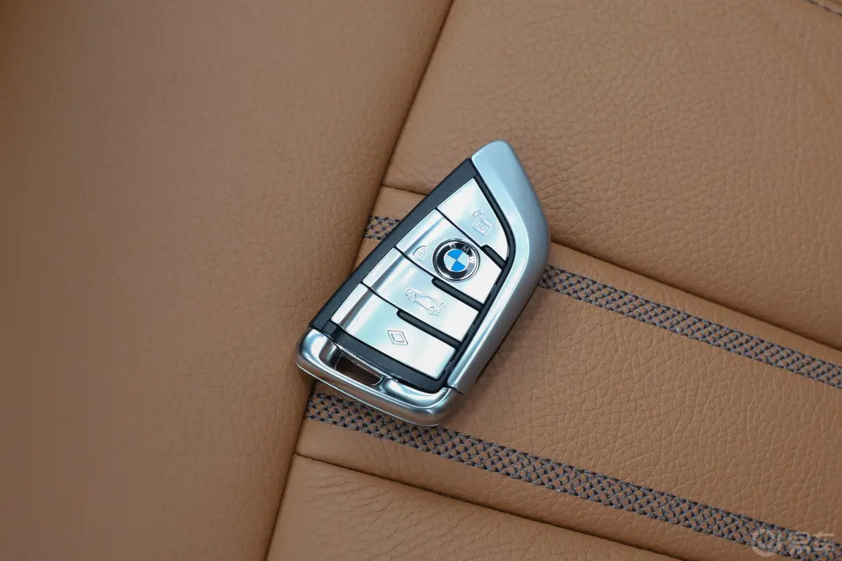 宝马6系GT630i 豪华设计套装钥匙正面