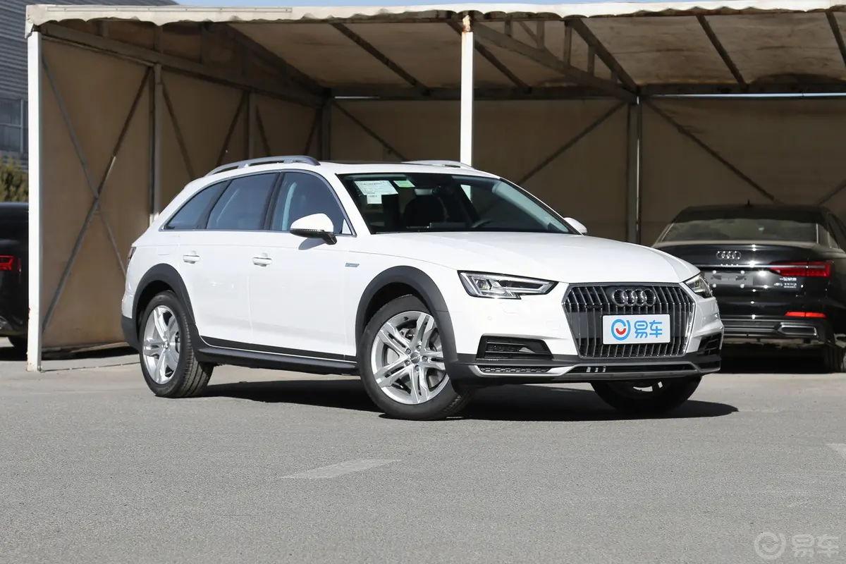 奥迪A4(进口)45TFSI allroad quattro 时尚版外观