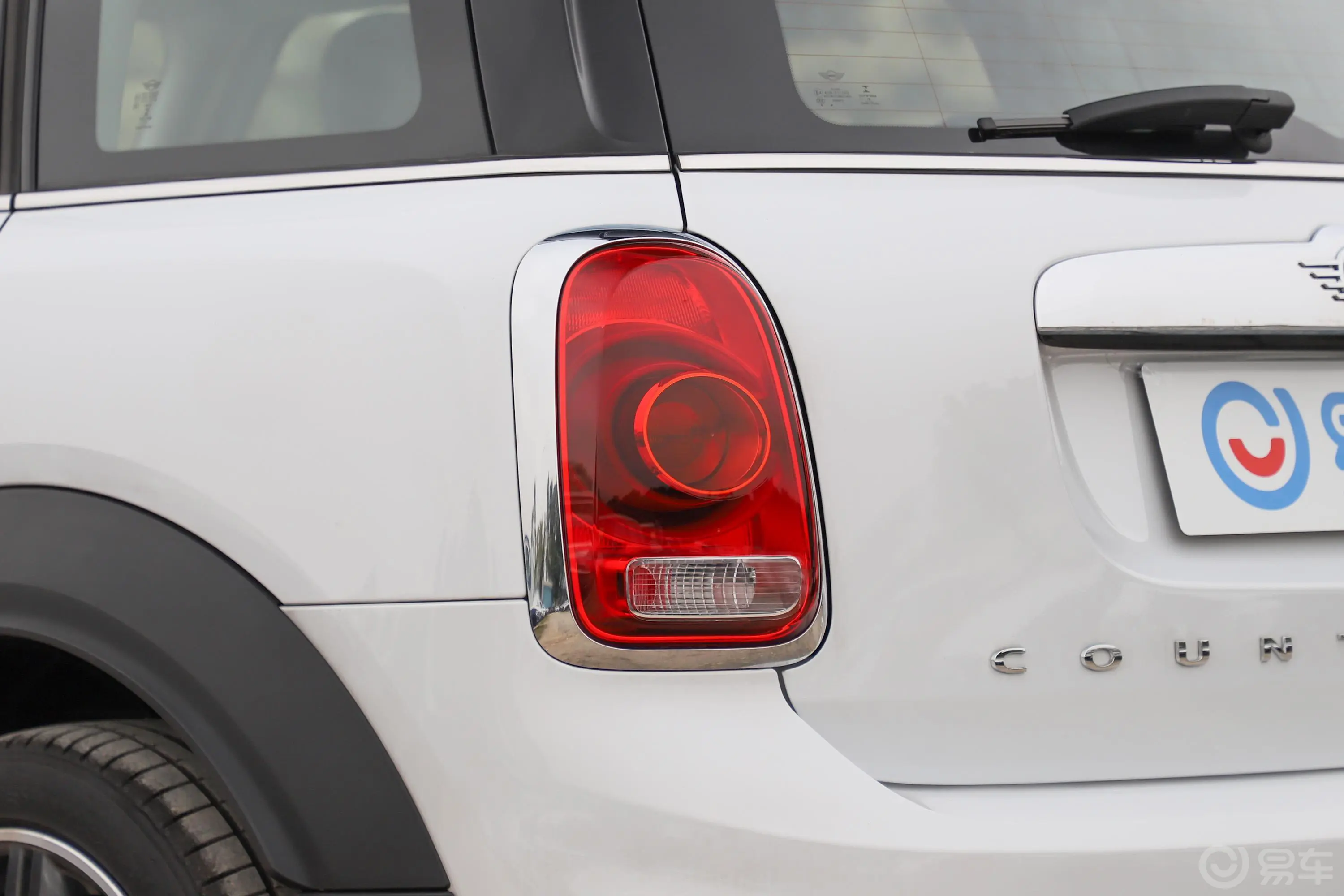 MINI COUNTRYMAN2.0T COOPER S ALL4 艺术家外观