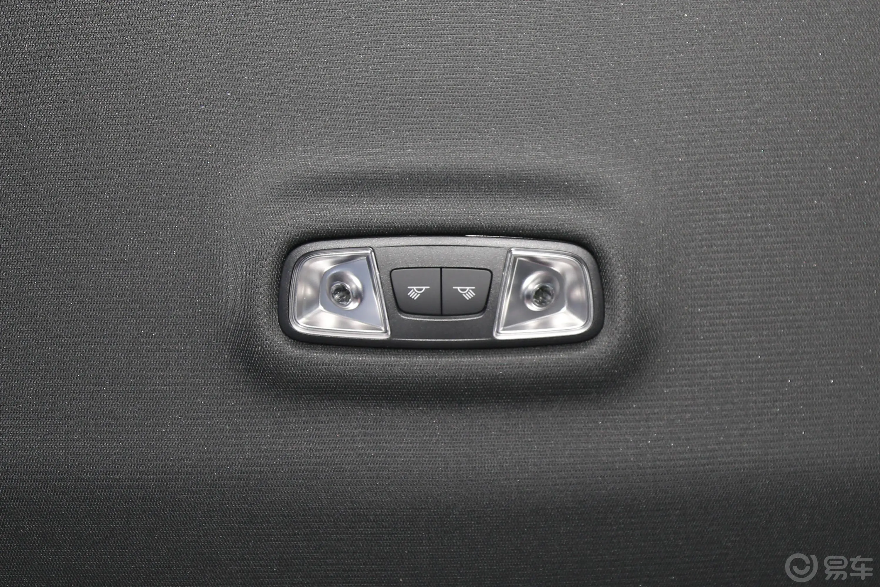 奥迪S32.0T Limousine空间