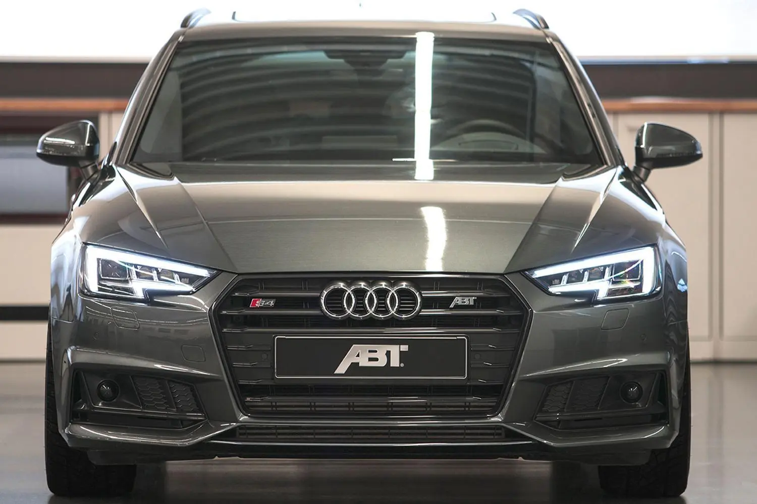 ABT S4