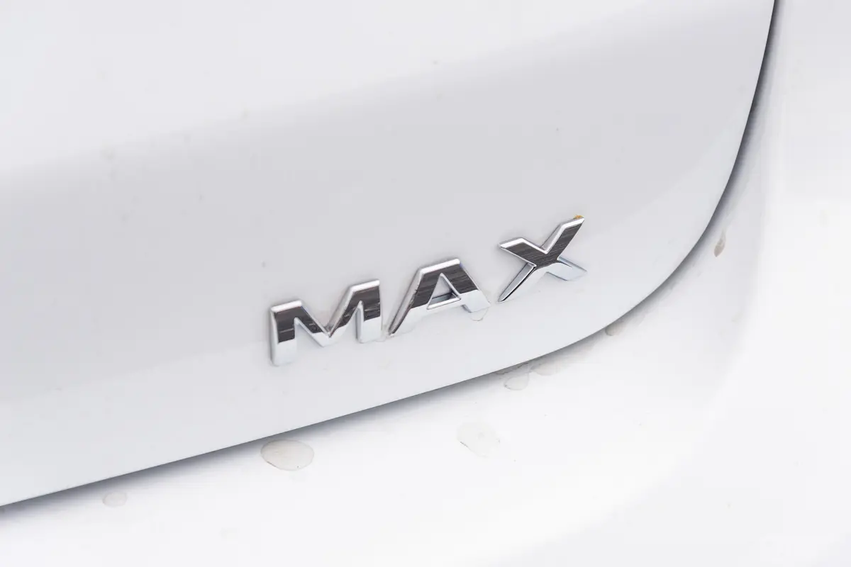 宋MAX1.5TI 双离合 智联睿动版 7座 国V外观